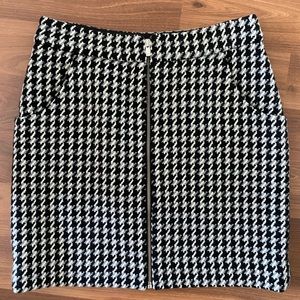 Maje Houndstooth Mini Skirt